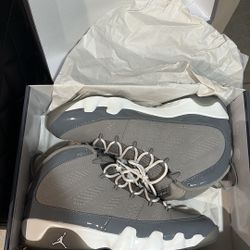Cool Grey 9s