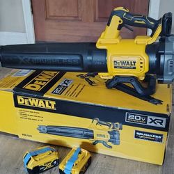 DEWALT DCBL722 20V MAX Brushless Handheld Blower.
+ Box & Owners manual.