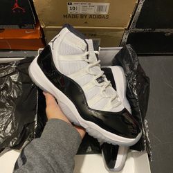 2018 Jordan Concord 11s size 10.5 VNDS