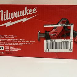 Milwaukee M18 Hacksaw