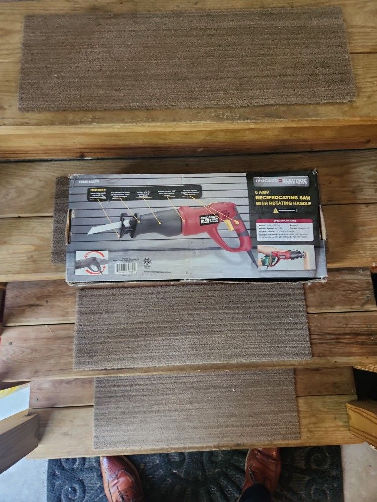 Reciprocating SAW