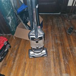 Shark Vacuum- Works,  Needs Cleaning/tune Up