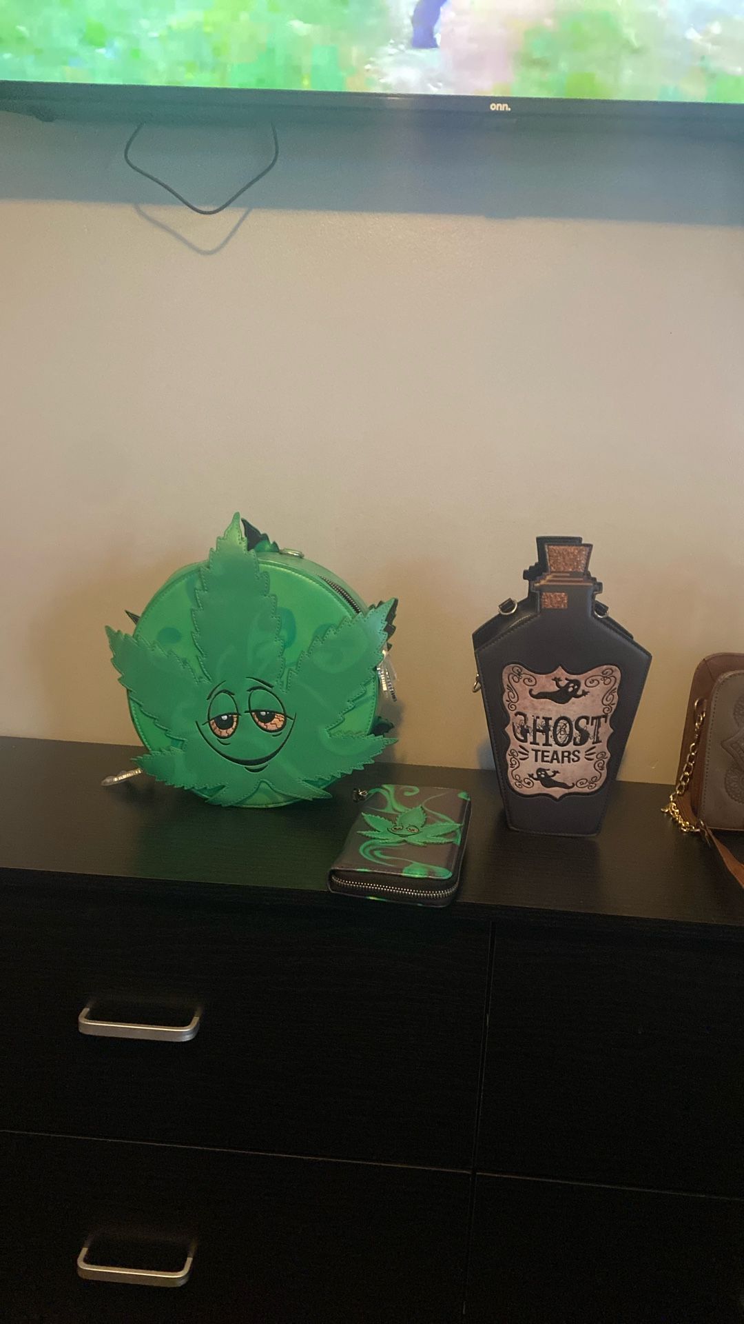 purse and wallet