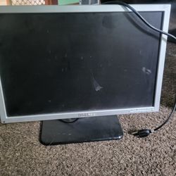 18 Inch Dell Computer Monitor