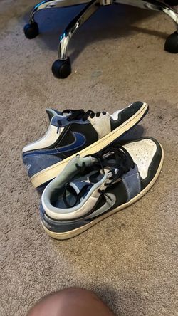 DUNKS LOW RACECAR BLUE