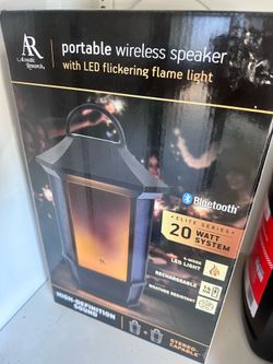 Portable wireless lantern speaker