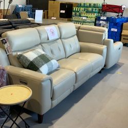 Malibu 2 Pc Leather Recliner Sofa 
