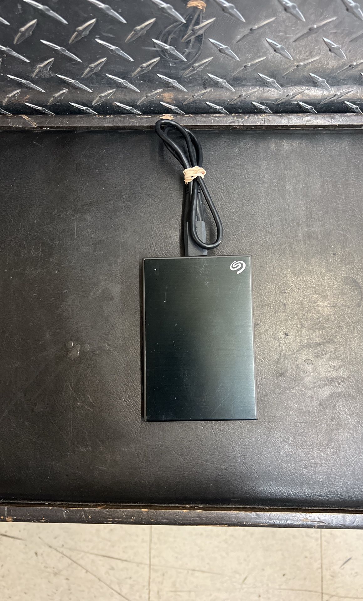 Seagate Backup Plus Slim 1TB USB Portable External Hard Drive 2R1APE-500