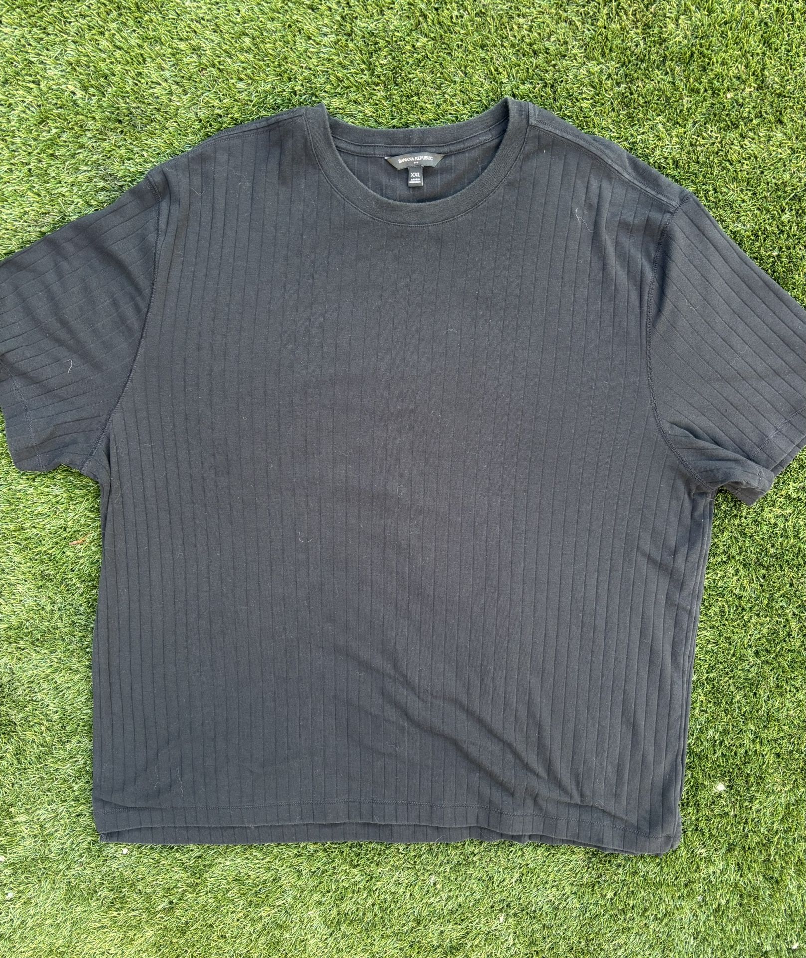 Banana Republic Ribbed Black Tee (XXL)