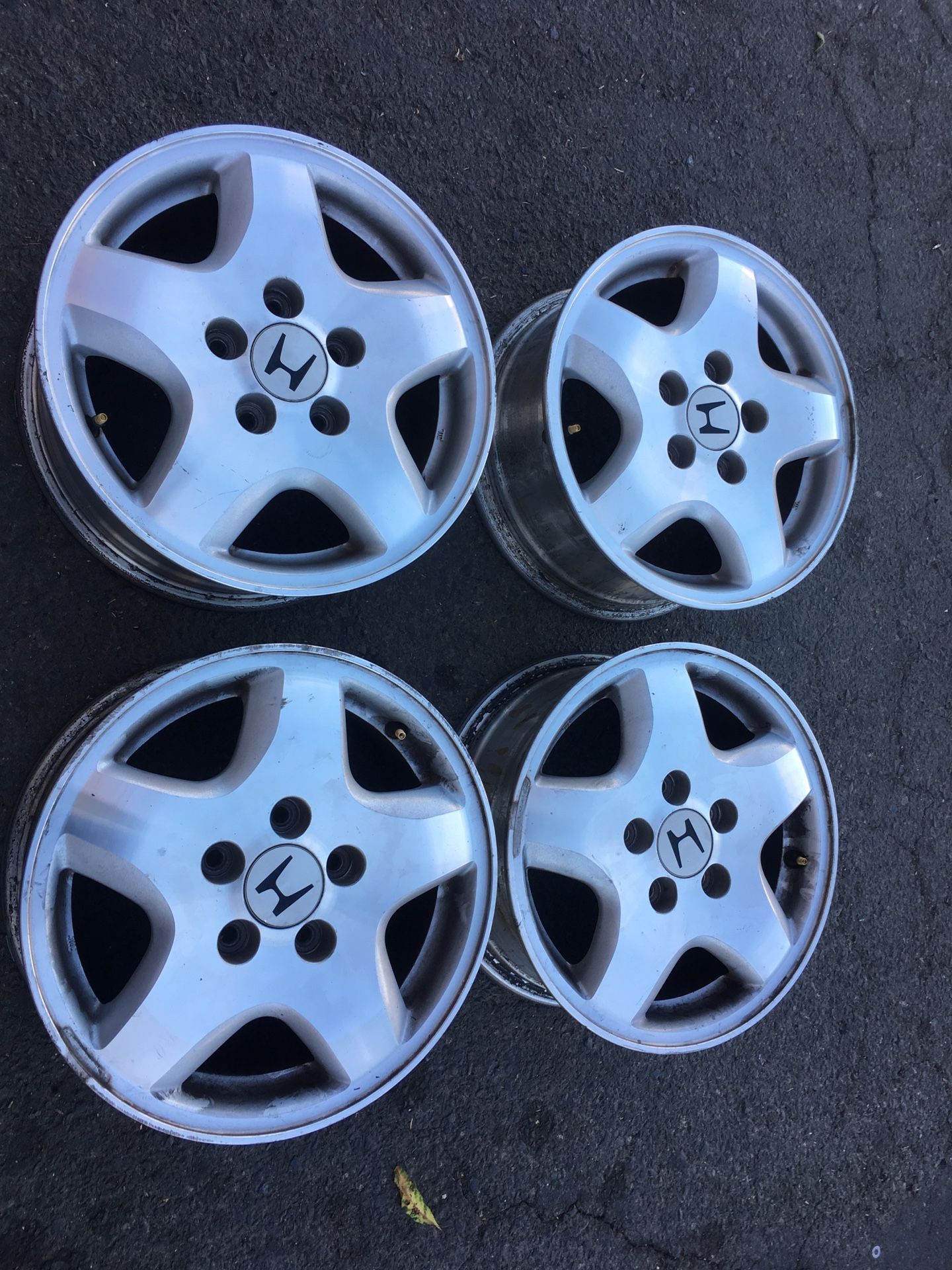 Honda rims 15 “ 5 lugs