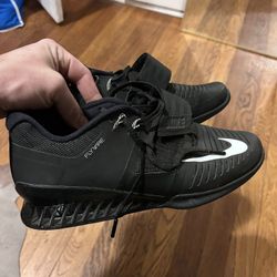 Nike Romaleo 3 Squat Shoes. Like New Men’s 10
