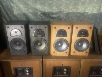 BIC America Venturi V62 Bookshelf Speakers