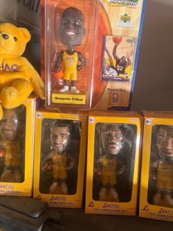 LAKERS BOBBLE HEADS BRAND NEW NEVER BEEN OPENED
