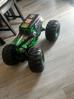 Large Grave Digger monster in great condition. Clean, well maintained, and ready for fun. Normal signs of use.