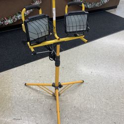 Utility Work Light Stand With 2 Lights