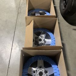 Land Rover Defender SVX Wheels Brand New Genuine Original Box