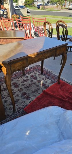 Drexel Heritage Writing Desk Vintage 

