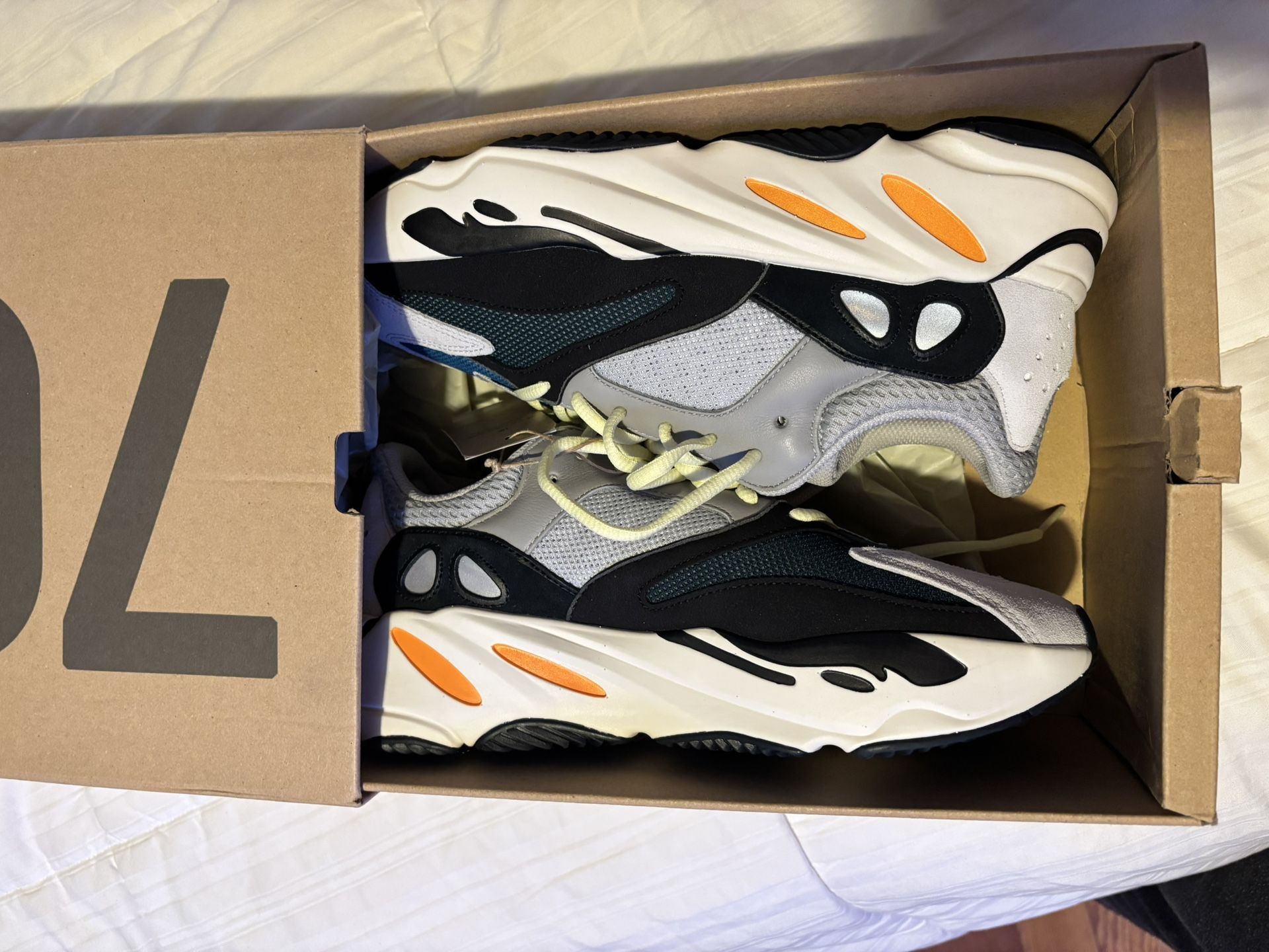 Yeezy Wave Runners Size 11