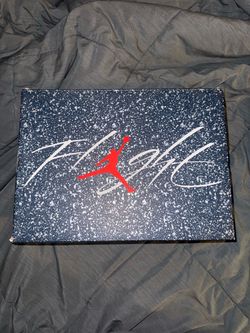 Air Jordan 4 Retro White/Midnight Navy size 11.5