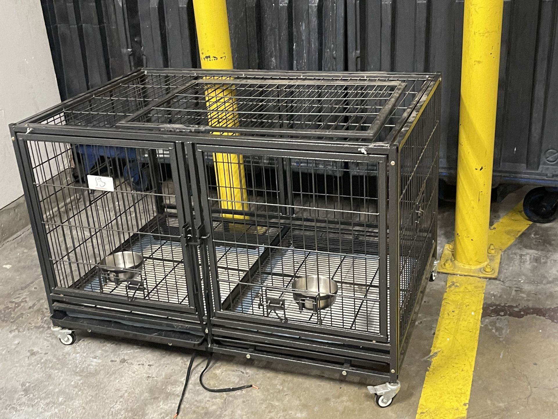 Dog Kennel/crate