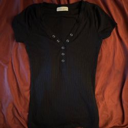 Black V neck Frankie & Skylark Ribbed Henley Top