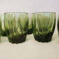Set of 8 Green Anchor Hocking Glasses