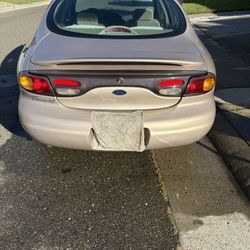 1999 Ford Taurus
