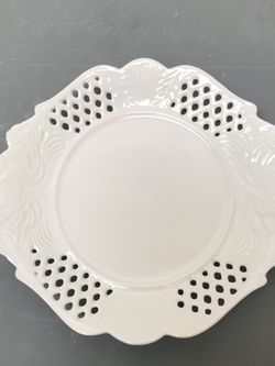 10 Inch Porcelana Dish.