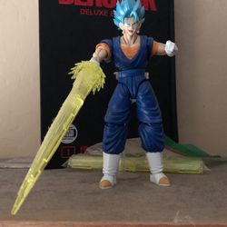 Super Saiyan Blue Vegito Figure