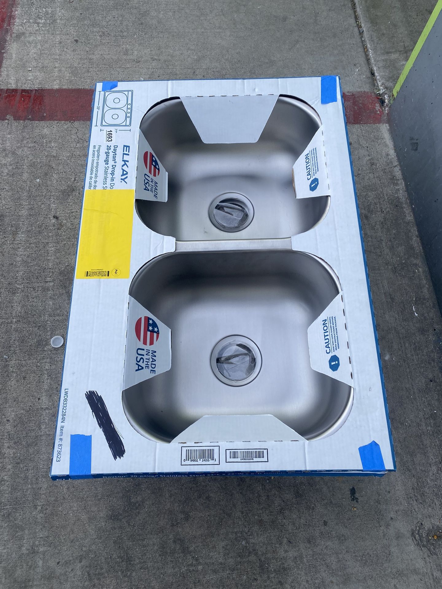 Elkay $142 Retail Kitchen Sink Dayton Drop in 33