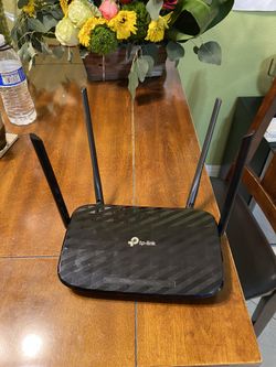 TP-LINK AC1200 Router