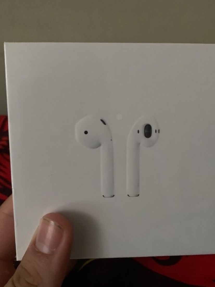 AirPods