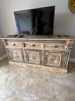 Beautiful Cradenza/TV stand with drawers