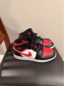 Boys retro Jordan 1 size 6y