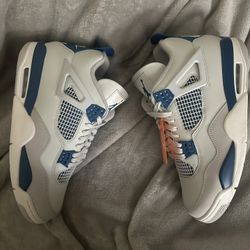 Nike Jordan 4 Military Blue 