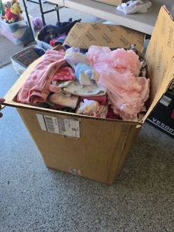 Girls clothes, shoes, and blakets 12m-4t