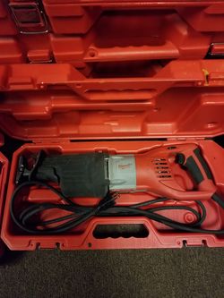 Milwaukee super sawzall with hard case
