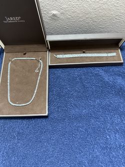 Beautiful All Aquamarine Jewelry Set.  Bought From Jared.   Never Worn.