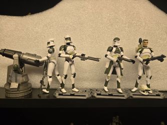 Star Wars Clone Wars Anti Hailfire Droid Battlepack  Figures