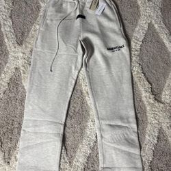 Fear of God Essentials Light Oat Sweatpants Size Large (L) – Brand New 