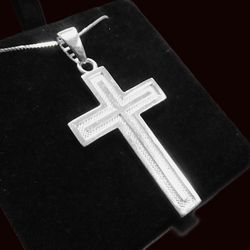 NEW STERLING SILVER CROSS PENDANT WITH CHAIN 