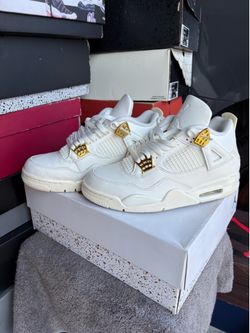 Jordan 4s