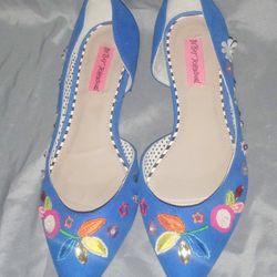 Betsey Johnson Size 7.5