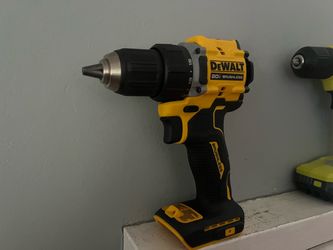 Dewalt 20v Brushless 1/2in Drill Driver tool only