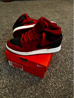 Jordan 1 mid “reverse breads”, size 6