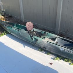 Fishing Kayak ( Read Description)