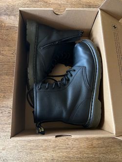 Dr. Martens boots youth