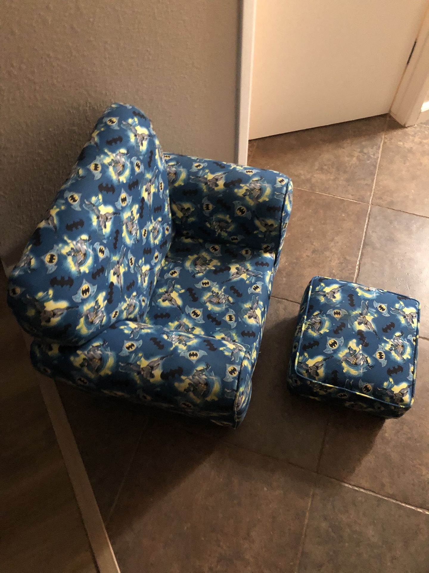 Children’s BatmanChair And Ottoman