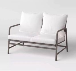 THRESHOLD GRANBY PADDED WICKER PATIO LOVESEAT *NEW IN BOX