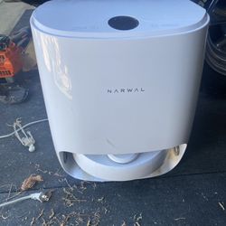 Narwall Vaccum And Mop